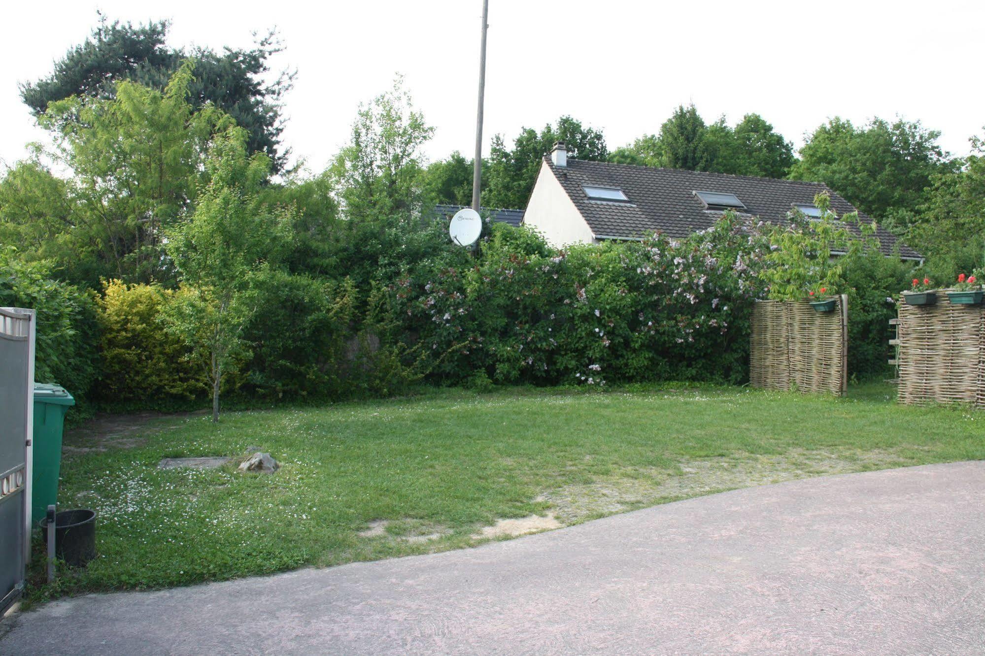 Bed and Breakfast La Raimbaudiere Guigneville-sur-Essonne Exterior foto