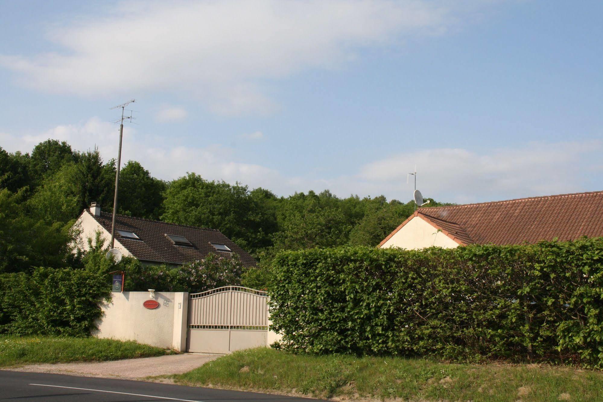 Bed and Breakfast La Raimbaudiere Guigneville-sur-Essonne Exterior foto